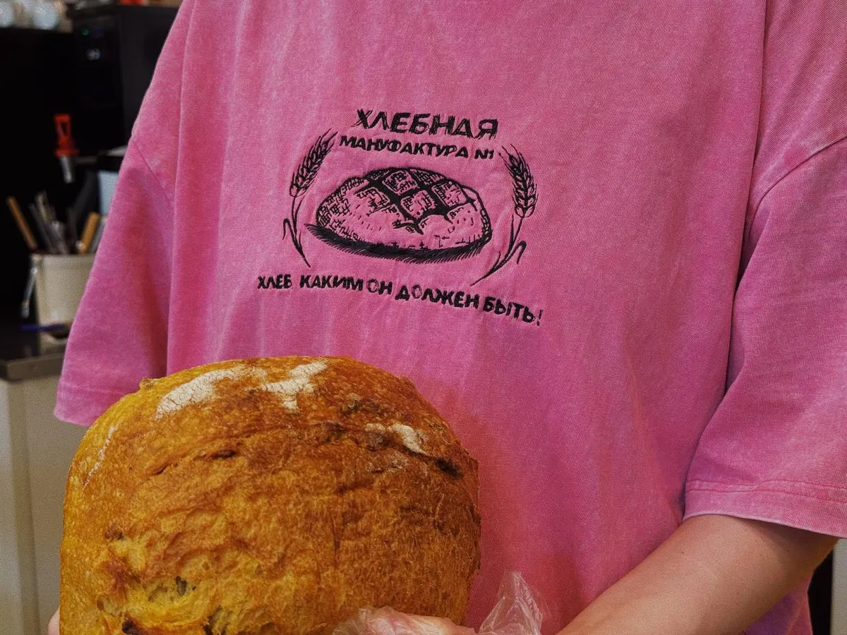 Логотип на футболке